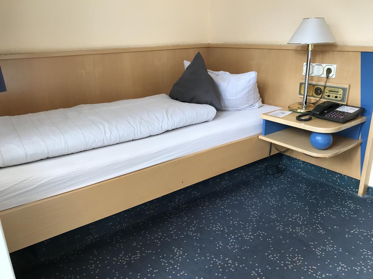 Mühlhausen Hotel An Der Stadtmauer מראה חיצוני תמונה