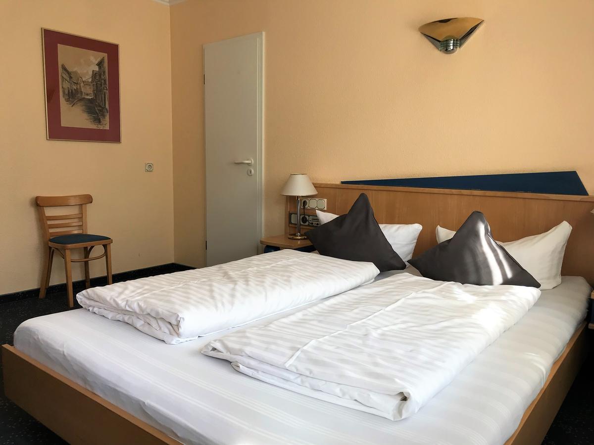 Mühlhausen Hotel An Der Stadtmauer מראה חיצוני תמונה