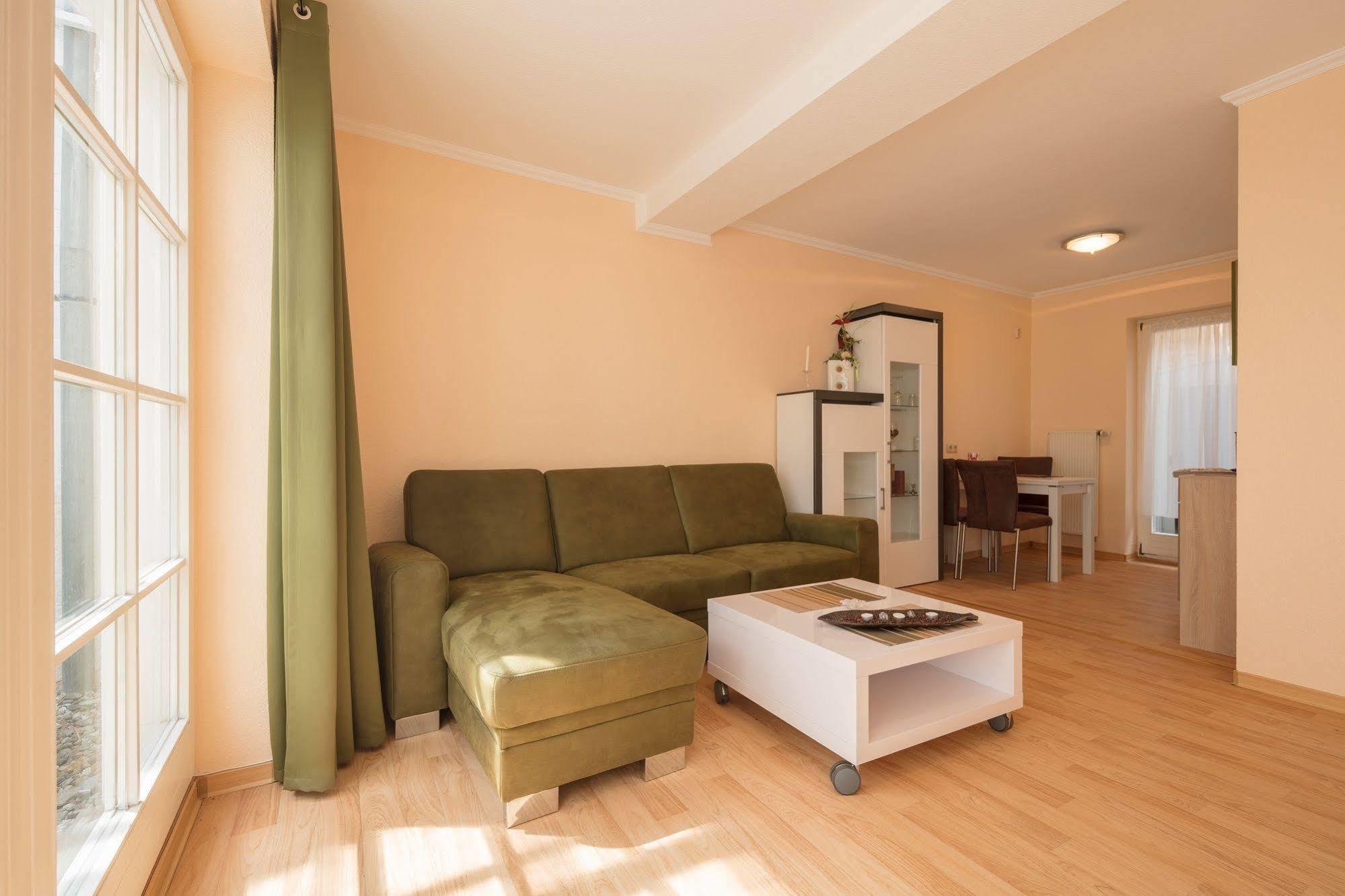 Mühlhausen Hotel An Der Stadtmauer מראה חיצוני תמונה